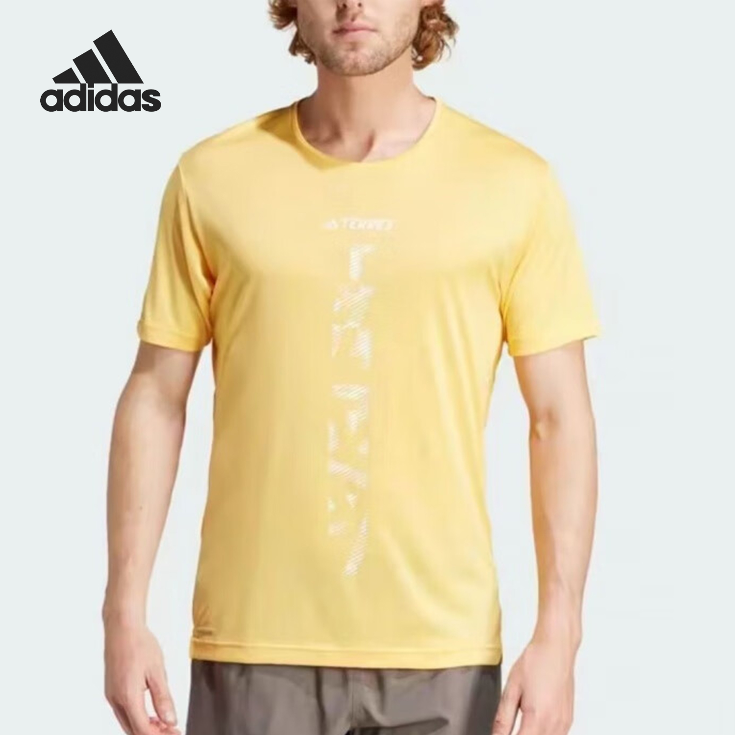 Adidas/阿迪达斯正品新款男士透气圆领户外运动短袖T恤IP4816