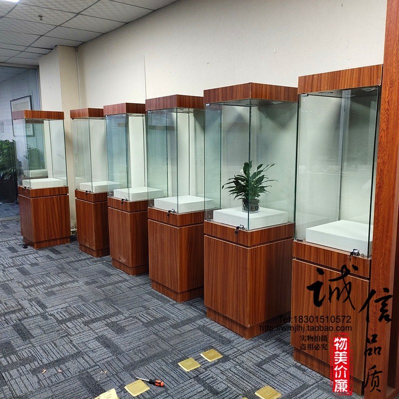博物馆文物展览柜木质玻璃柜古董玉器陶瓷模型根T雕摆件产品展示图片