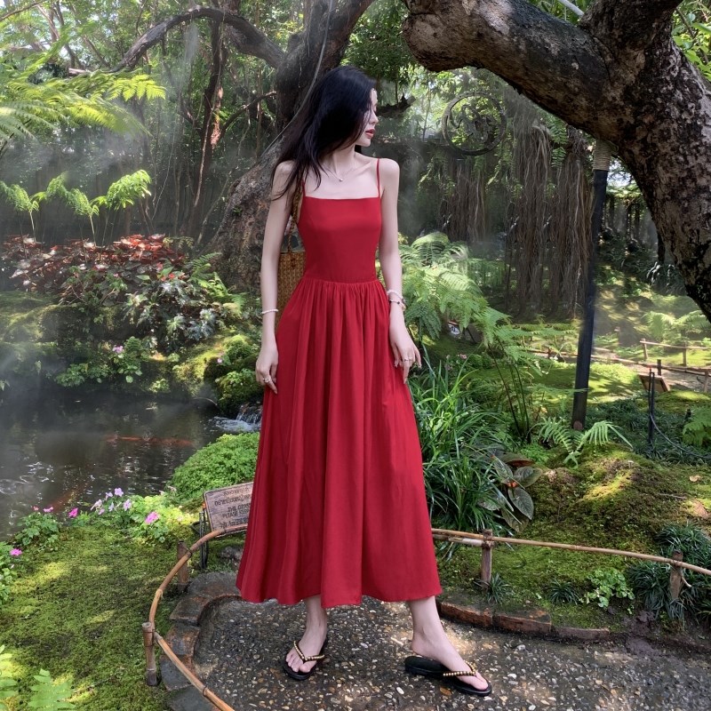速发海南三亚度假风红色吊带连衣裙夏季适合海边拍照性感露背绑带