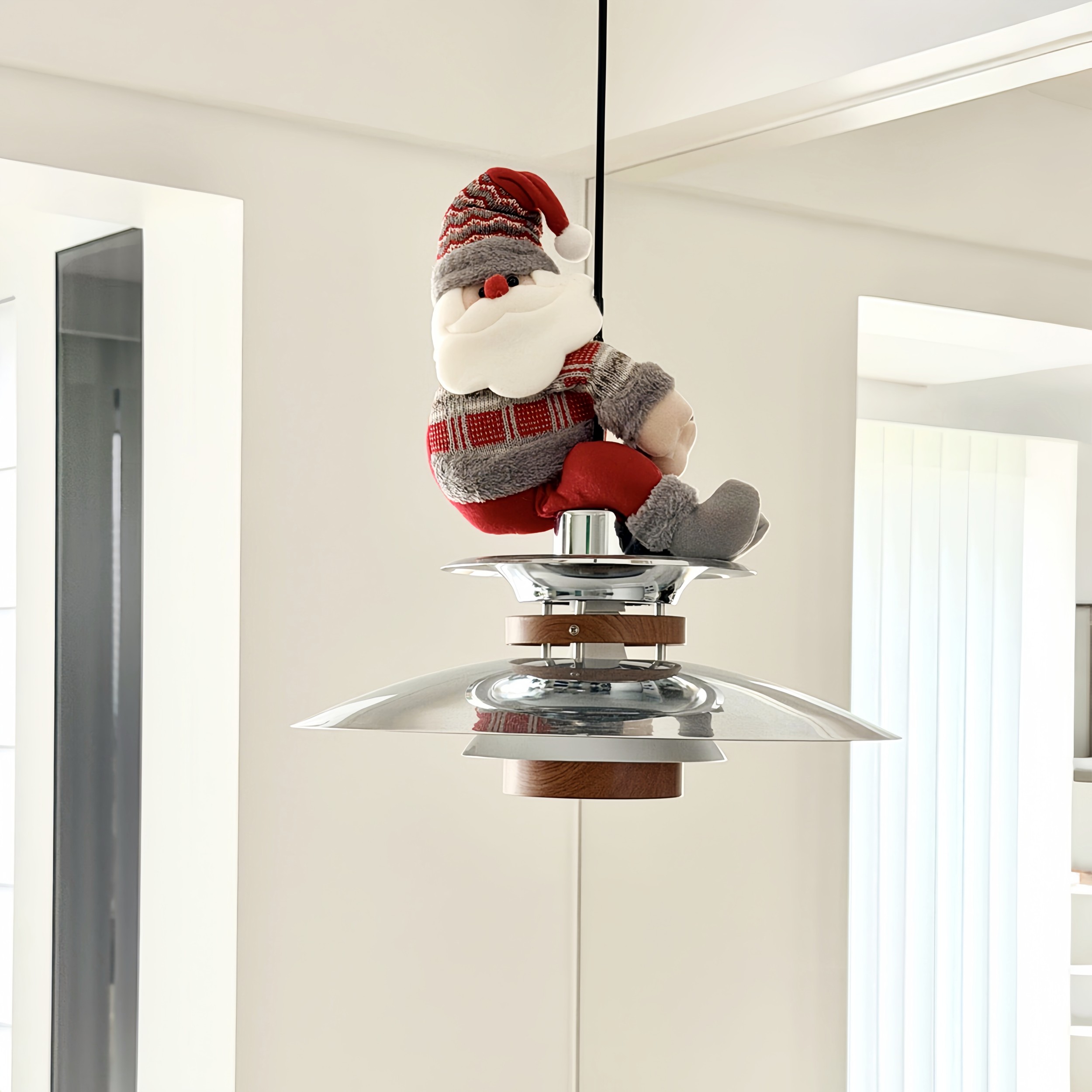 圣诞老人爬上灯啦！圣诞吊灯装饰挂件氛围感场景布置家居客厅摆件