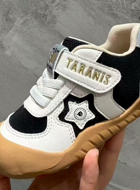 泰兰尼斯童鞋2026春季新款儿童幼儿园室内外鞋男童板鞋女童311鞋