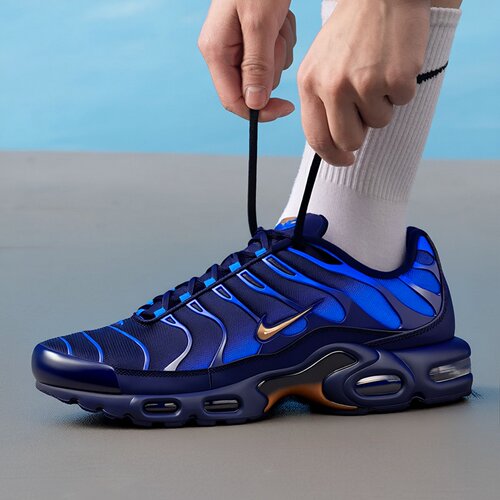 NIKE耐克男鞋AIR MAX复古经典透气气垫鞋运动休闲鞋IQ0170-400