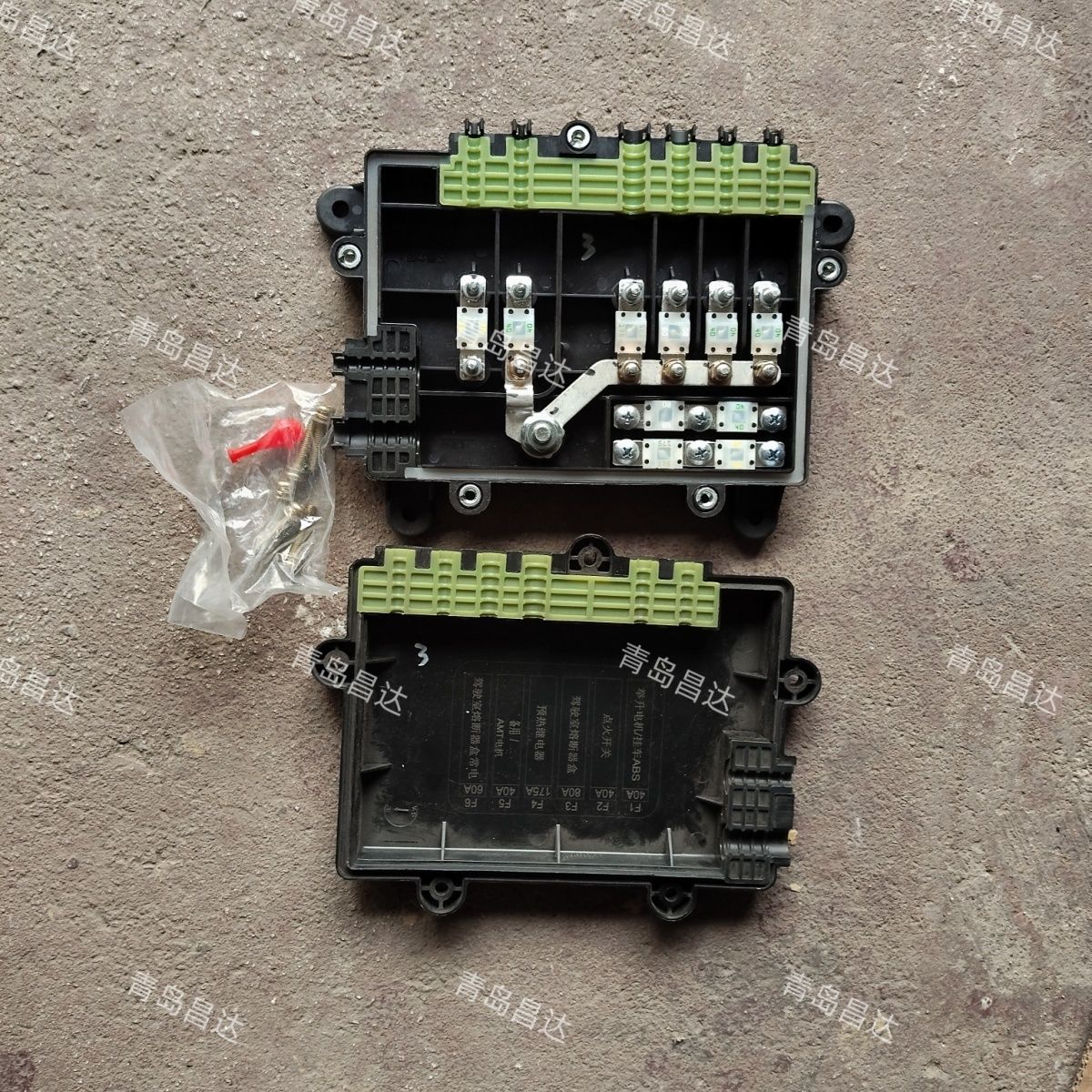 青岛解放jh6电源盒底盘熔断器盒总成jh6配电盒原厂正品配件