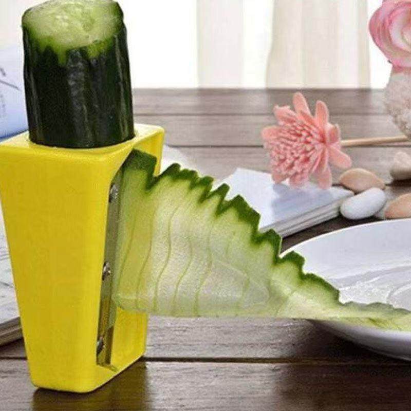 日本精工黄瓜刀削器敷面膜美容刨卷器卷笔刀切黄瓜敷脸切片工具