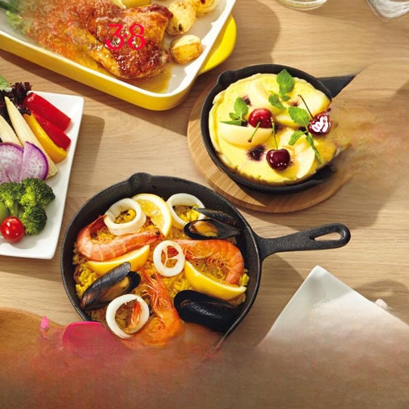 NITORI宜得利家居烘焙盘子披萨盘烤盘家用烘焙煎盘圆形铁盘铸铁锅