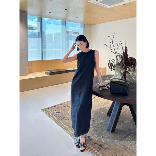 YEARLYPLAN极简丝质连衣裙