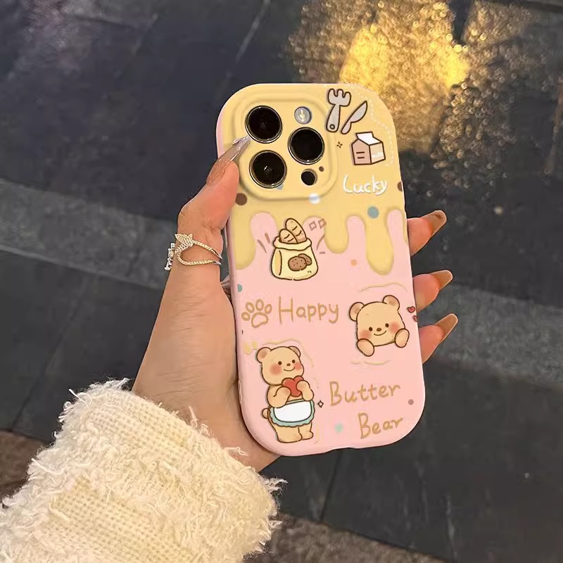 适用于苹果16新款手机壳15Promax黄油小熊iPhone14可爱卡通13Pro个性创意12全包11防摔8plus情侣7/6s硅胶软壳