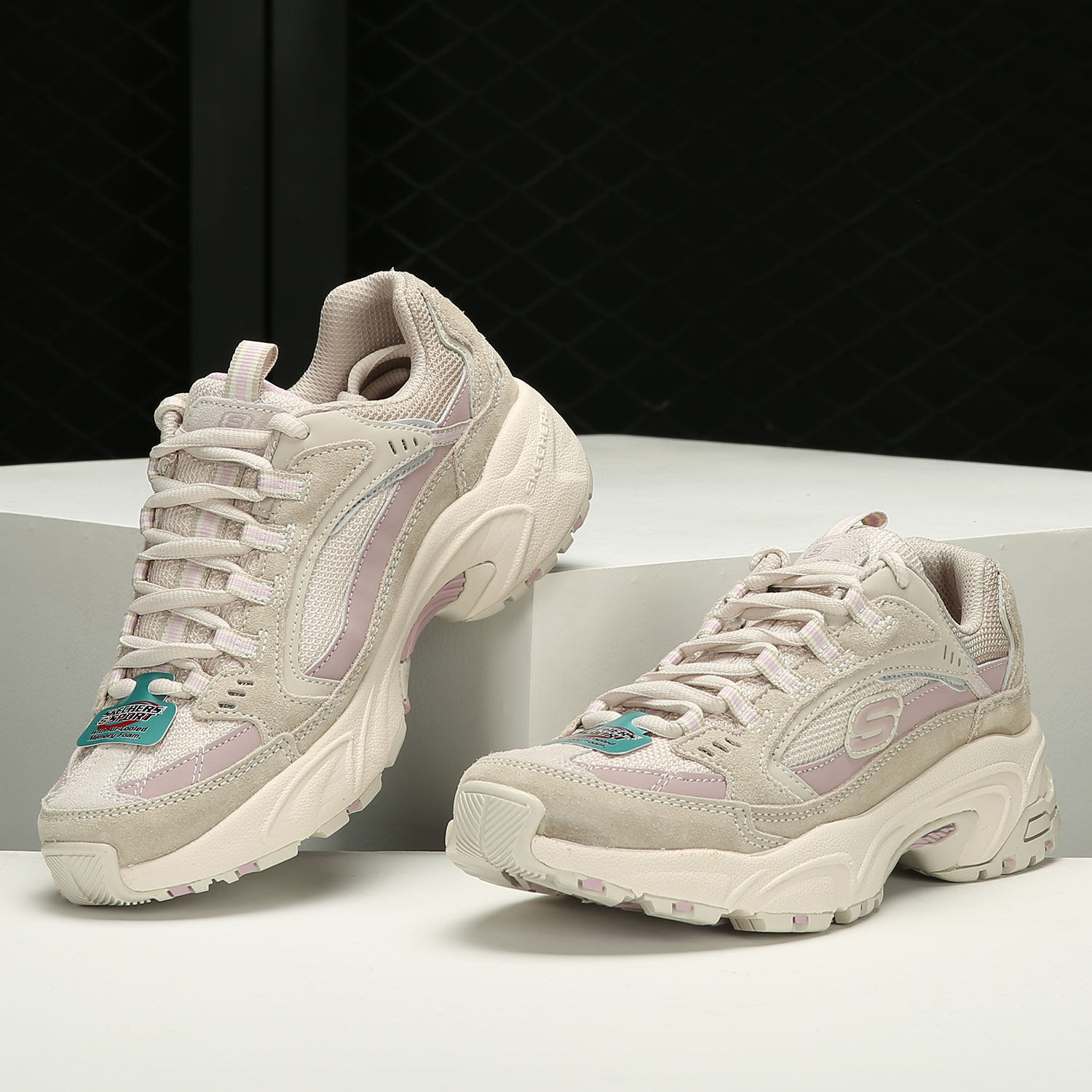 Skechers/斯凯奇正品春季新款女子运动低帮透气轻便休闲鞋