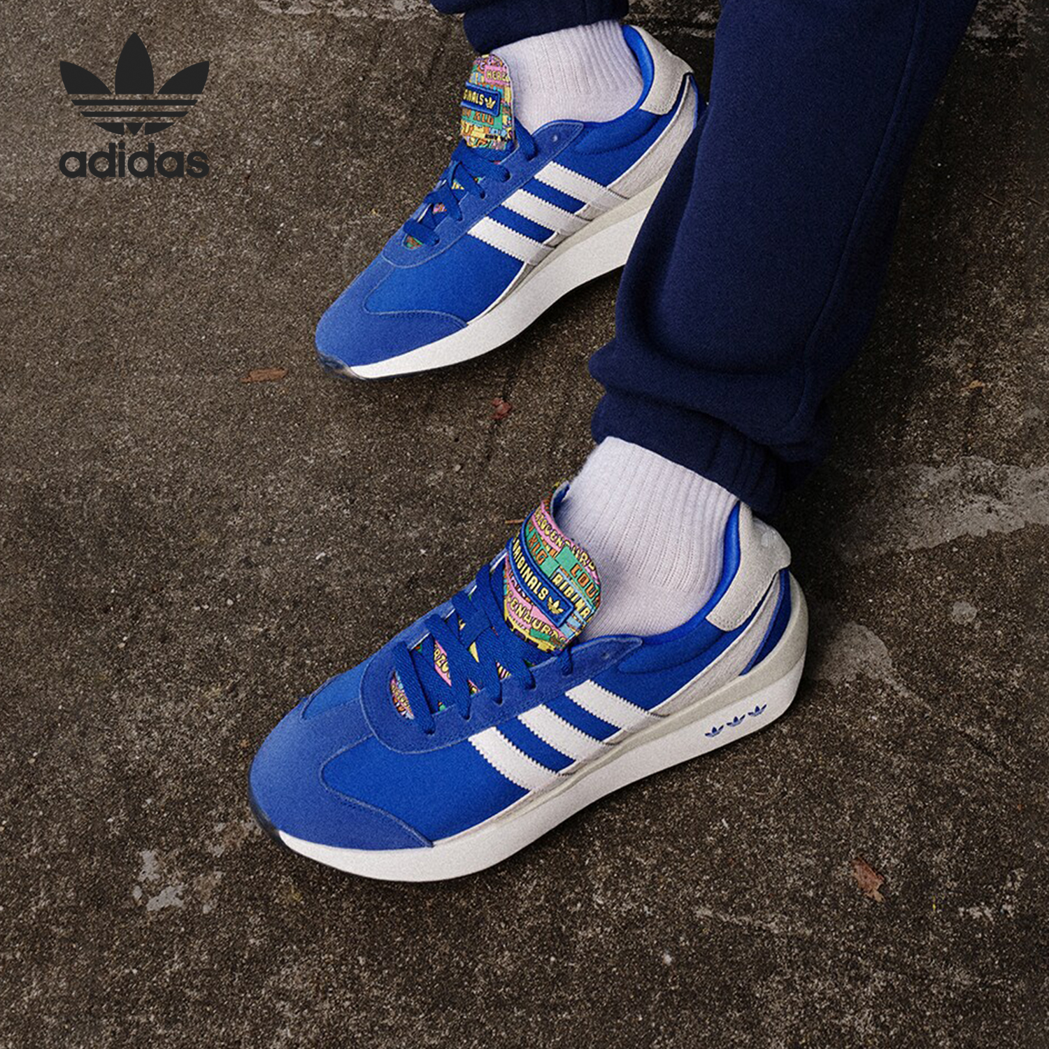 阿迪达斯男女同款经典复古运动鞋