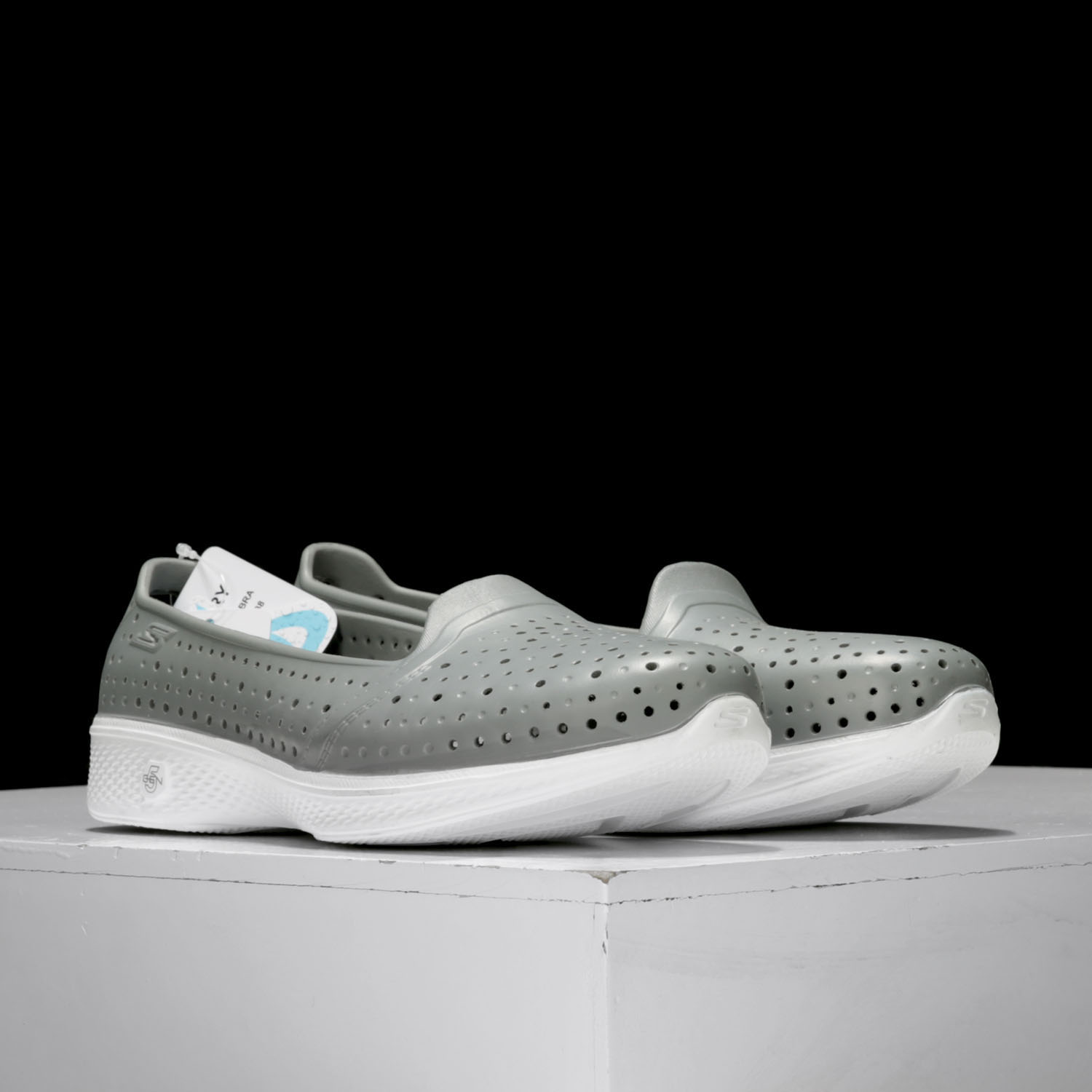 Skechers/斯凯奇正品 H2 GO 女子透气舒适轻便低帮运动休闲鞋