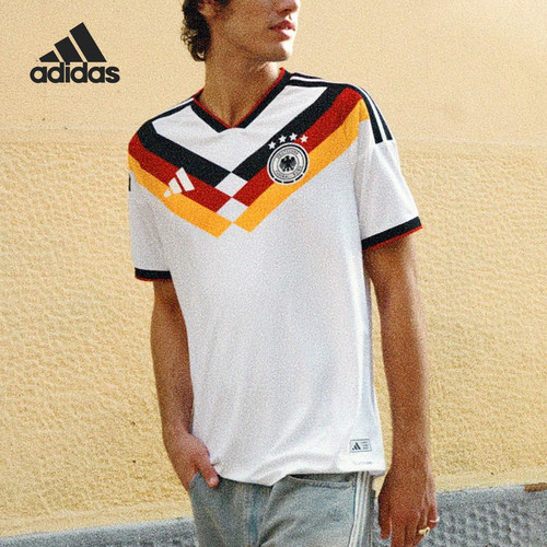 Adidas/阿迪达斯正品GERMANY 26男女足球修身训练短袖JN2066