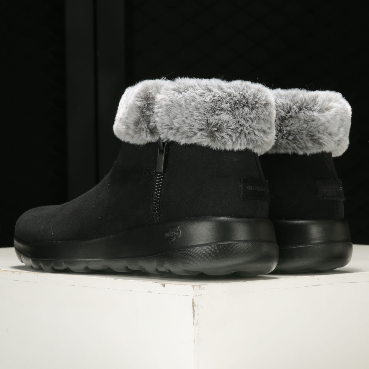 Skechers正品当季新款保暖绒毛反毛皮雪地靴时尚舒适短靴女鞋