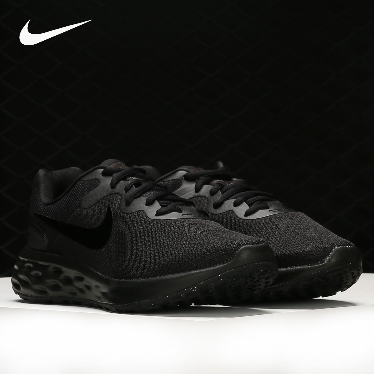 Nike/耐克REVOLUTION男子跑步鞋