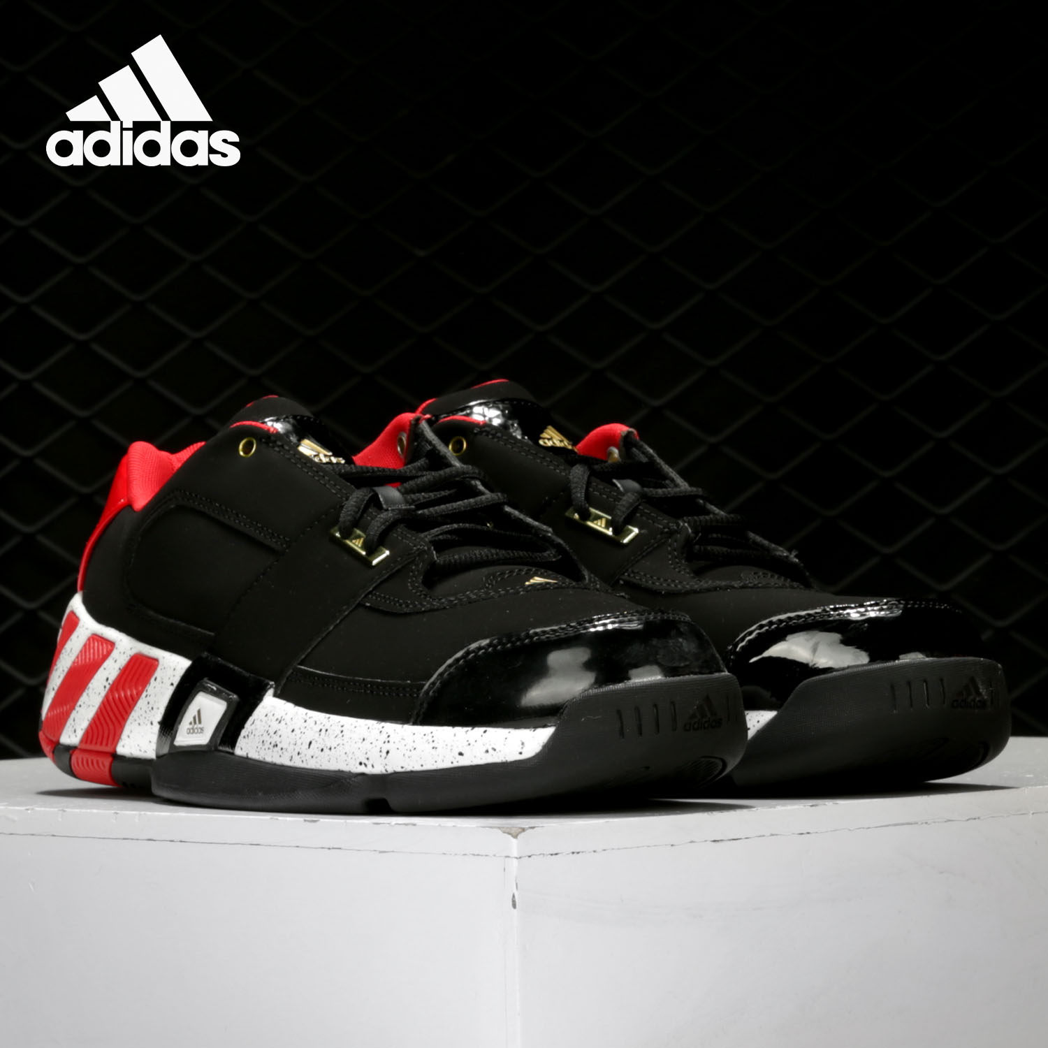 Adidas/阿迪达斯正品 Regulate 男子运动实战篮球鞋 EF9853