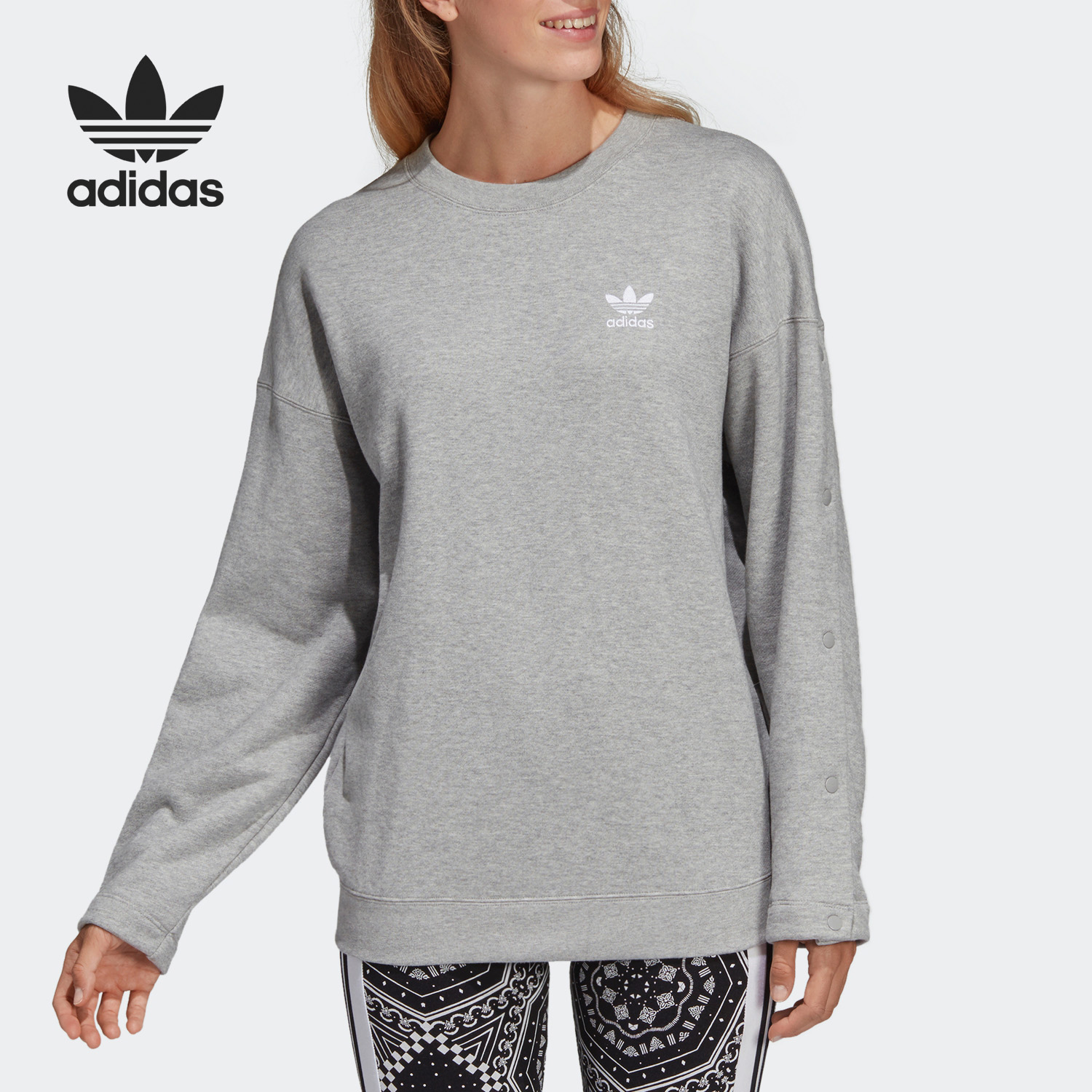 阿迪达斯女子运动卫衣