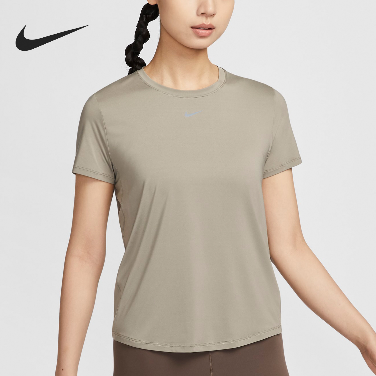 Nike/耐克正品当季新款女士经典透气运动短袖T恤FN2799-320