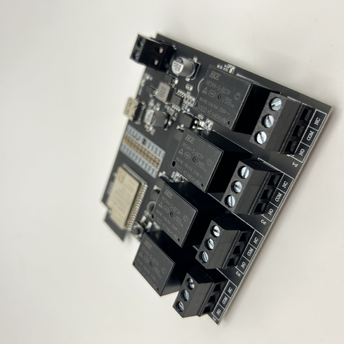 T-Relay ESP32 四路直流5V继电器 物联网继电器