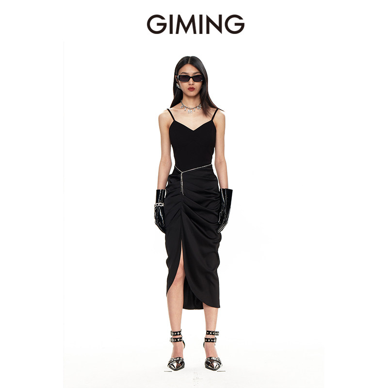 GIMING黑色时尚开叉连衣裙图片