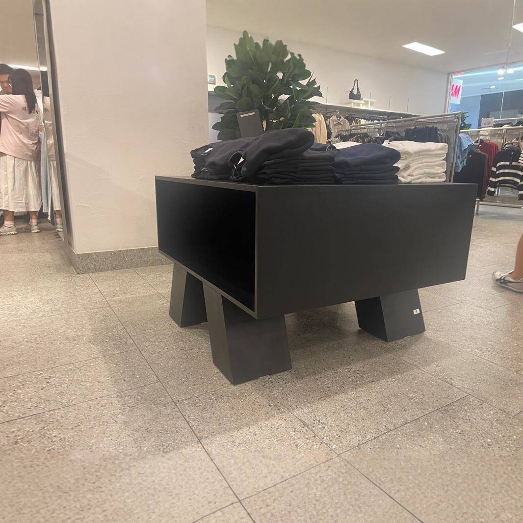 服装展店陈列制作简漆约服装店示架HZT多层板烤折叠衣服中岛柜