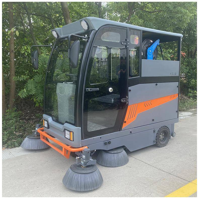 驾驶式扫地车扫吸结合路面吸尘车物业小区工厂道路清扫树叶扫地机