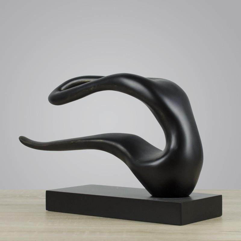 现简抽约象人形体摆件人像小代雕塑体操人样板房客书房厅DKE软装