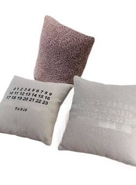 马吉家刺绣BMS款的懒人抱白色帆棉枕办布家用公车用送礼