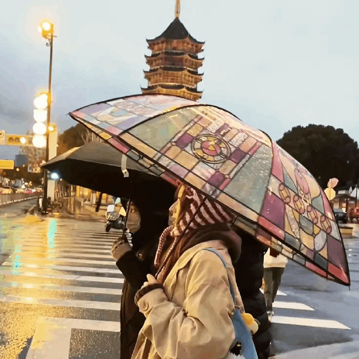 高颜值浪漫氛围暴雨网红复古彩绘