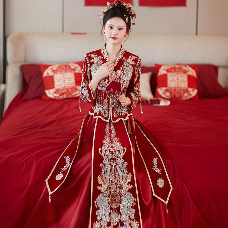 丝绒v领秀禾服2024新款新