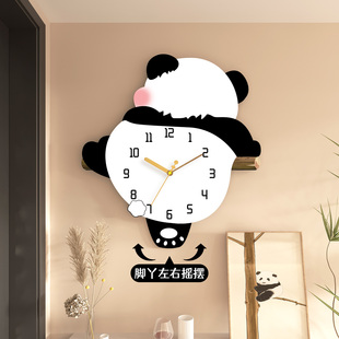 网红熊猫脚脚摇摆挂钟家用钟表客厅静音餐厅时钟挂墙创意装饰挂表