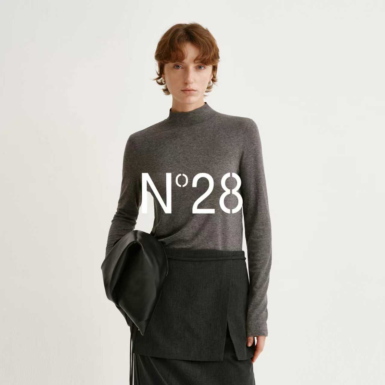 N°28莱赛尔羊毛半高领长袖T恤