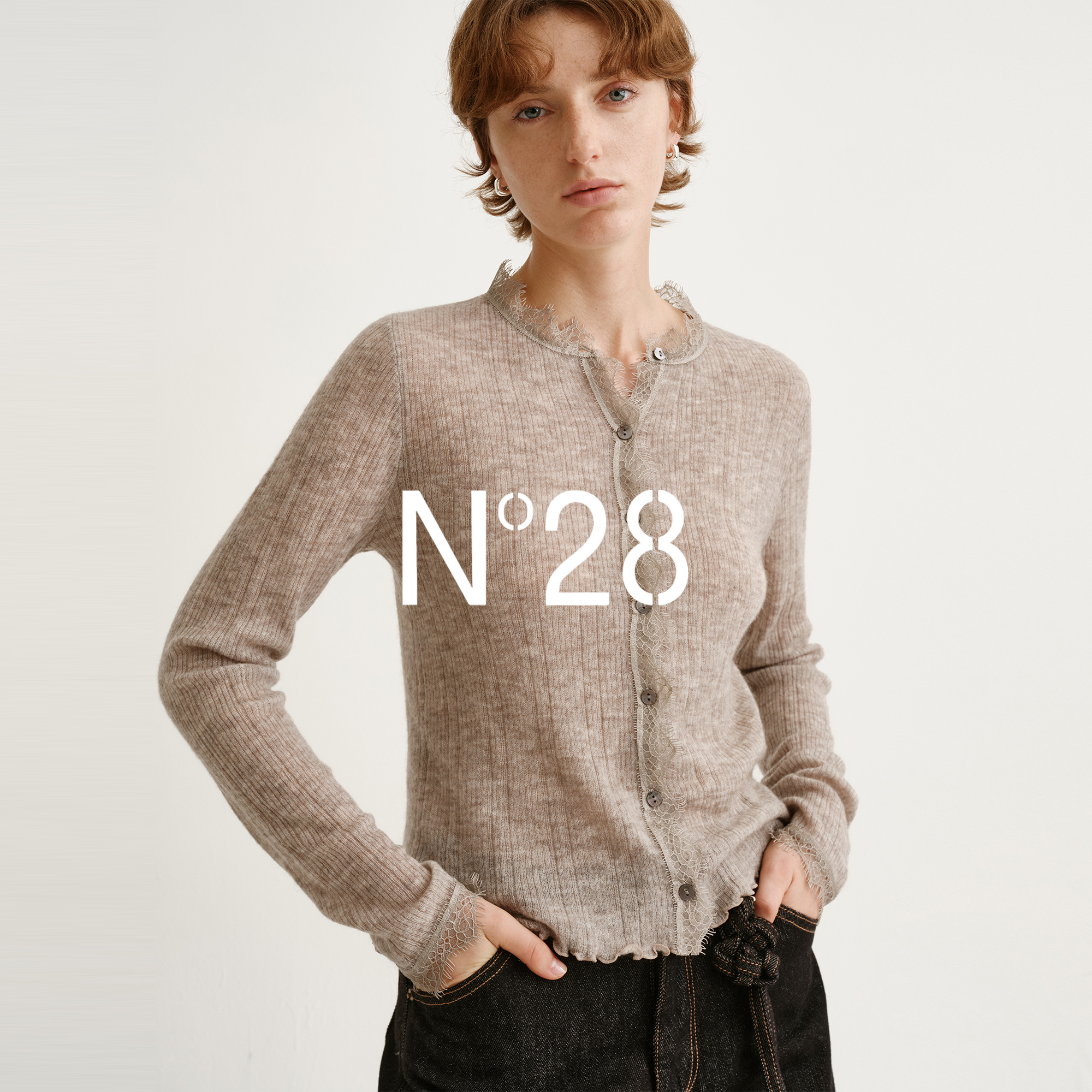 N°28羊毛混纺蕾丝花边小V领针织开衫女早秋新款设计感气质上衣