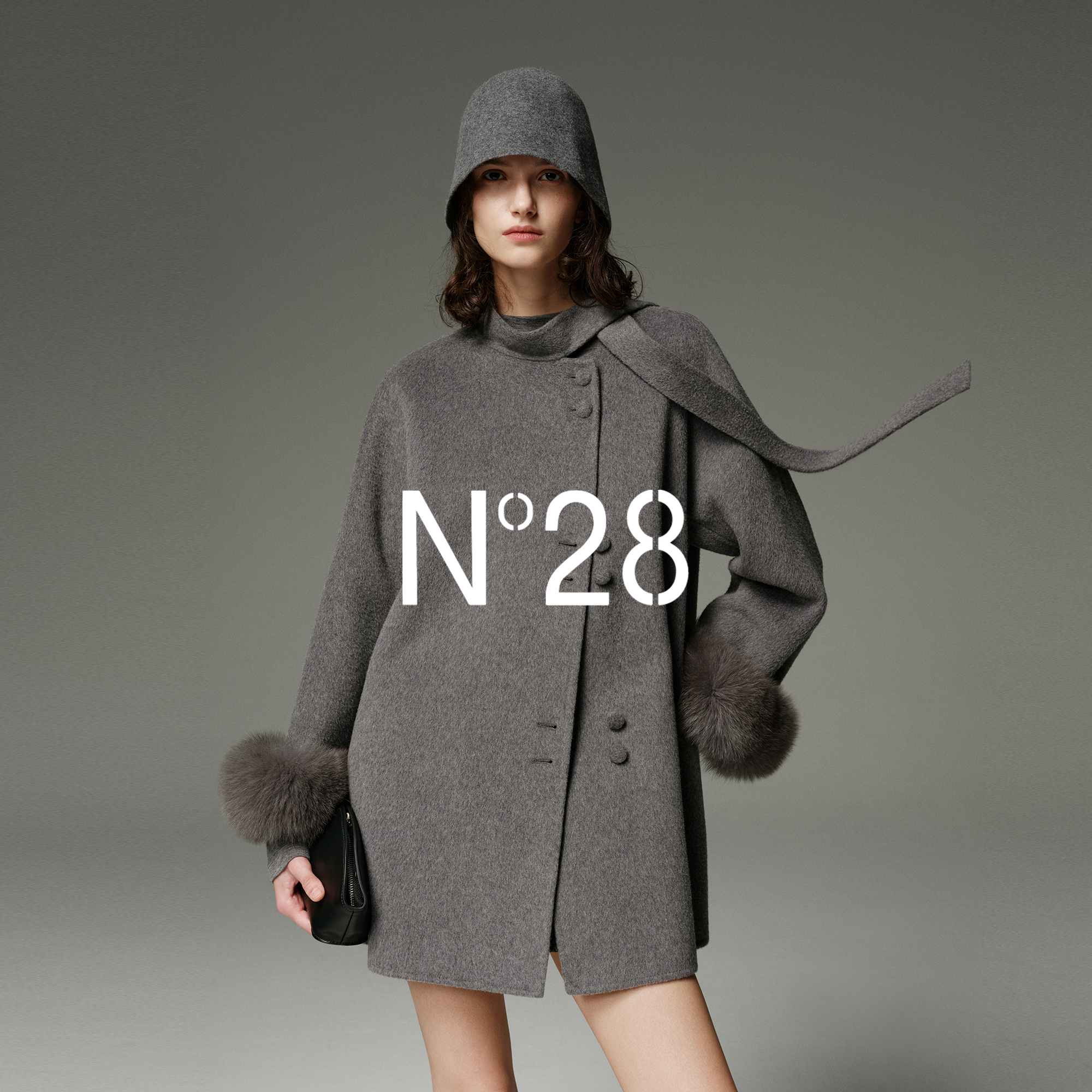 N°28【千金风】山羊绒毛呢大衣女秋冬狐狸毛袖口中长款毛呢外套