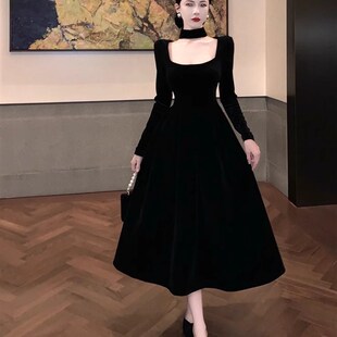 绒连衣 复古气质装 速发小黑裙法式 高级2赫本风晚礼服秋丝感02新款