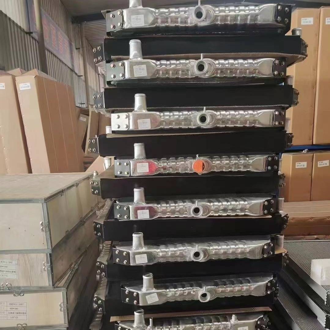 厂家 山工装载机SEM633 636 632 630 30F水箱散热器 油散