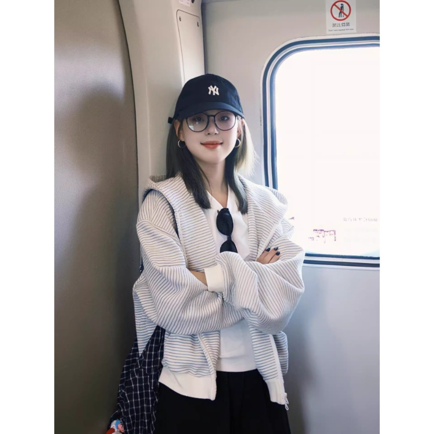 巨好看条纹卫衣秋季爆款宽松穿搭