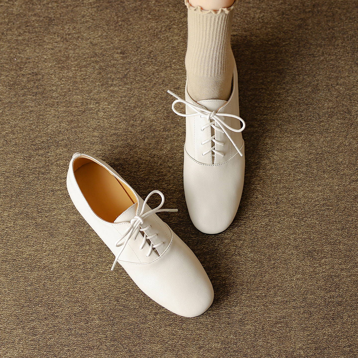 简约风系带深口单鞋女真皮小白鞋平底百搭通勤鞋,女鞋,深口单鞋,淘宝优惠券,粉丝福利购,淘宝优惠卷