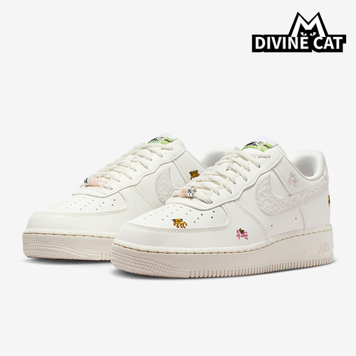 Nike/耐克正品Air Force 1女士系带低帮耐磨透气运动鞋IQ1143-100