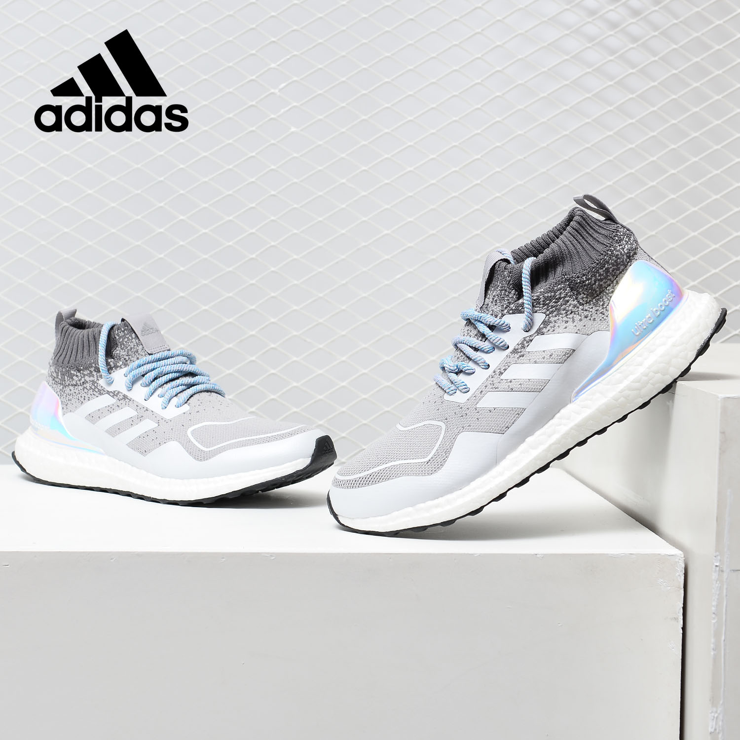 阿迪达斯UltraBOOST男女跑步鞋