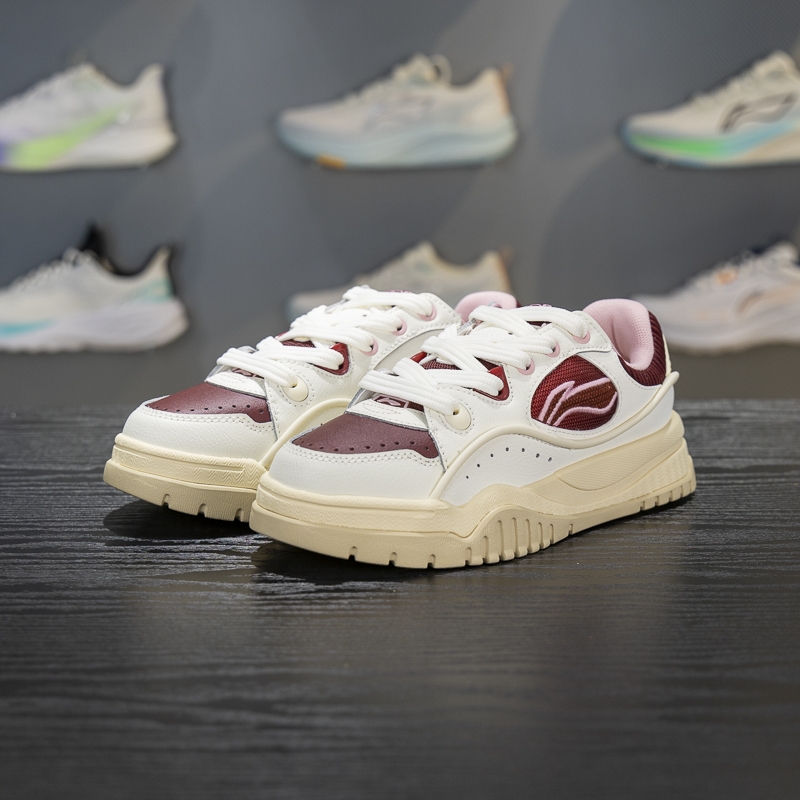 李宁正品2025新款布欧女子时尚耐穿轻盈回弹休闲板鞋AGCV464-1