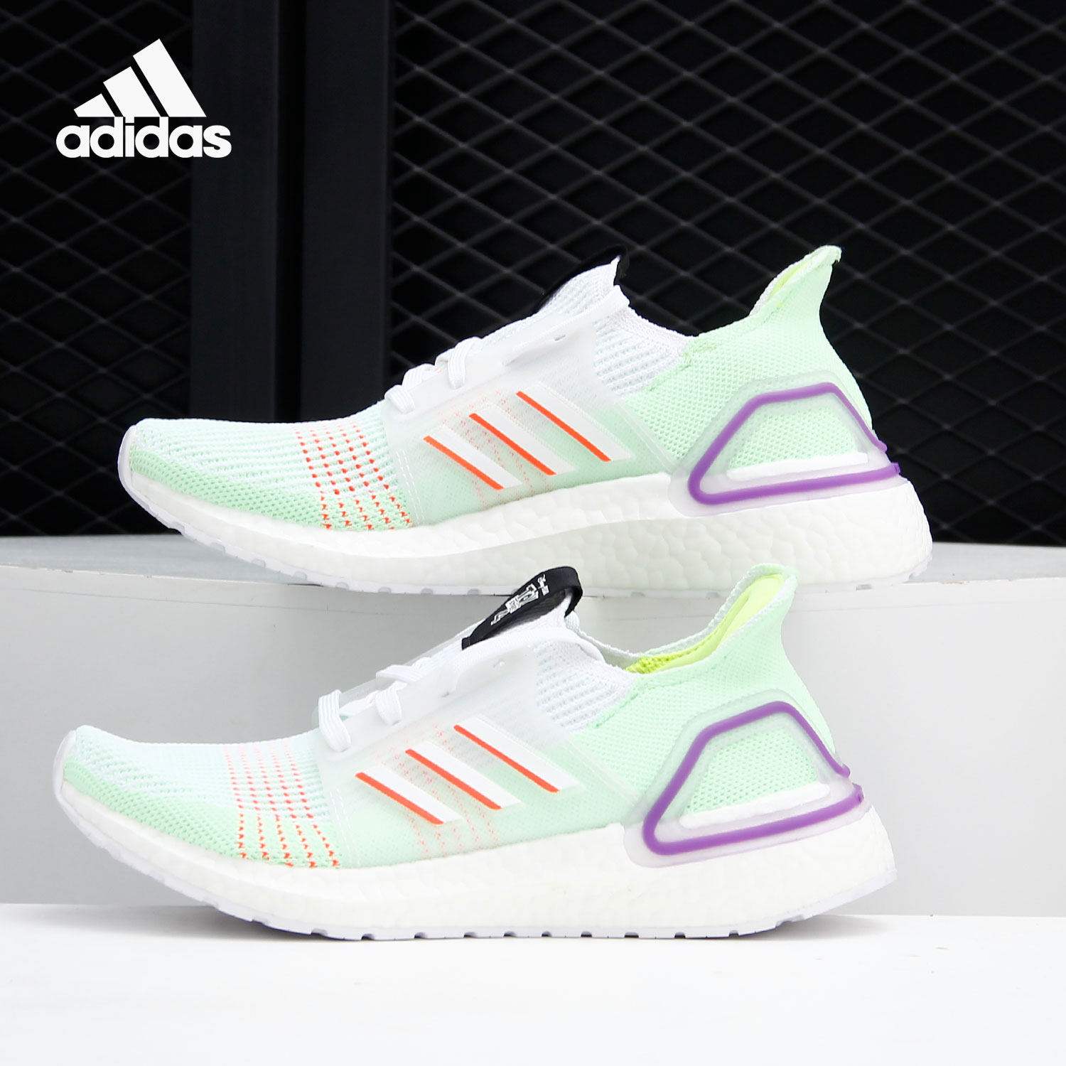 Adidas/阿迪达斯正品女子大童BOOST低帮休闲运动跑步鞋EF0933