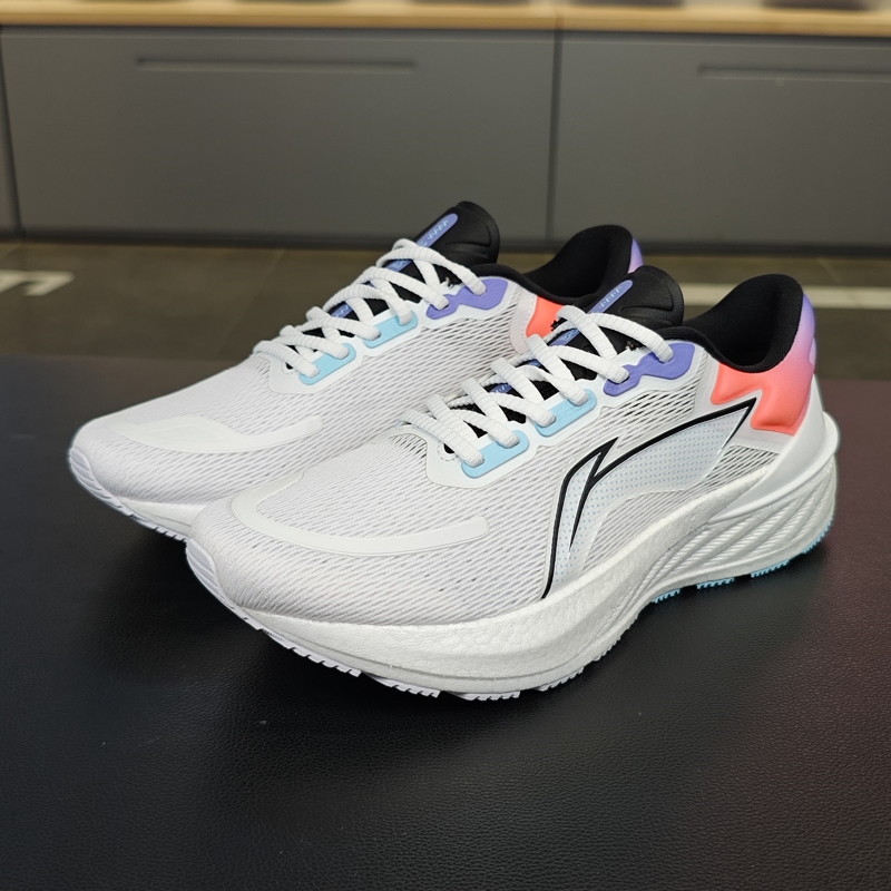 Lining/李宁正品越影2代男子轻量高回弹透气耐磨跑步鞋ARHT001-9