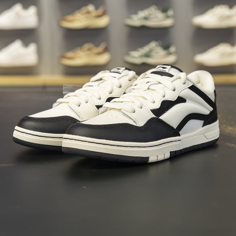 李宁正品2025新款女士低帮经典运动防滑系带休闲板鞋AEPV036-2