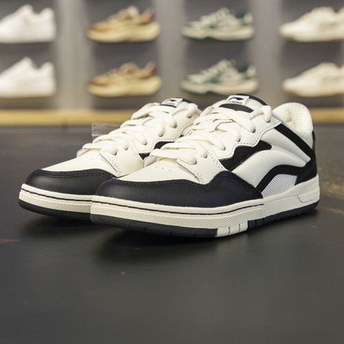 李宁正品2025新款女士低帮经典运动防滑系带休闲板鞋AEPV036-2