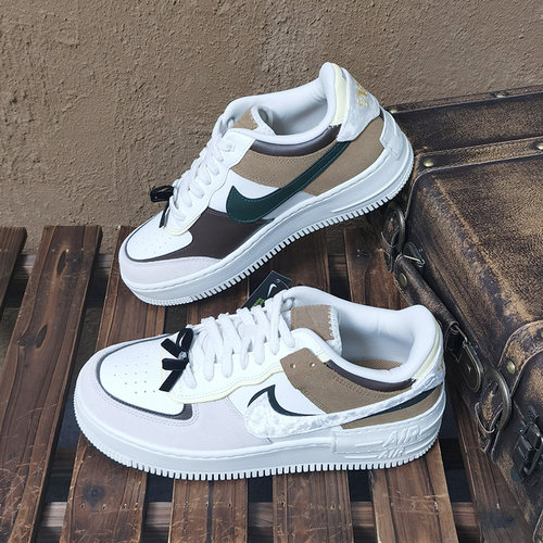 Nike/耐克正品Air Force 1女子休闲拼色运动板鞋FB1857-111