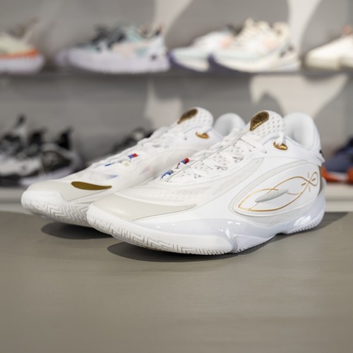 李宁韦德8085ULTRA男子篮球鞋