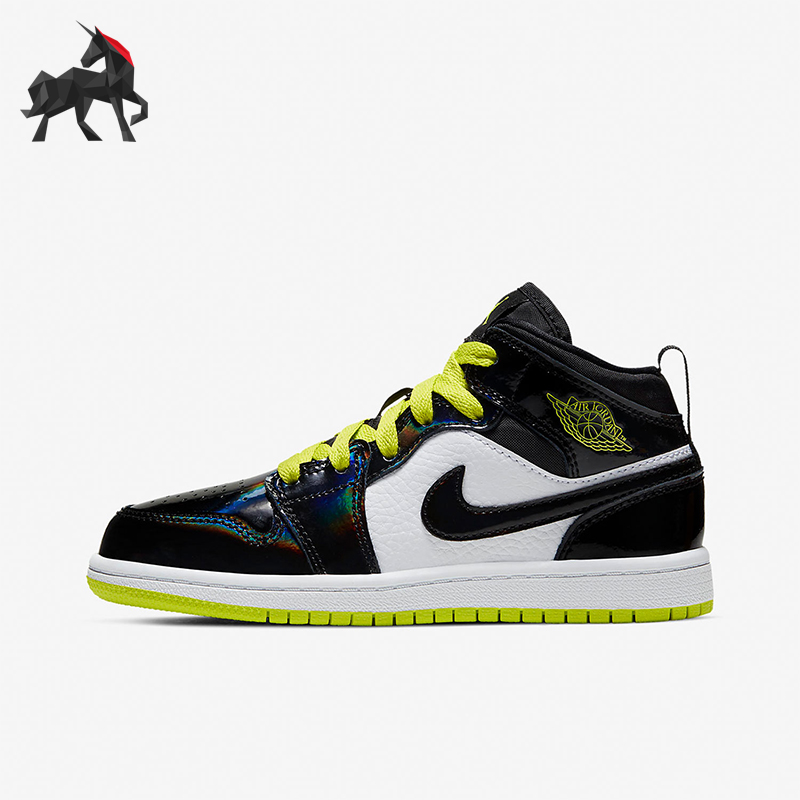 耐克小童耐磨运动篮球鞋