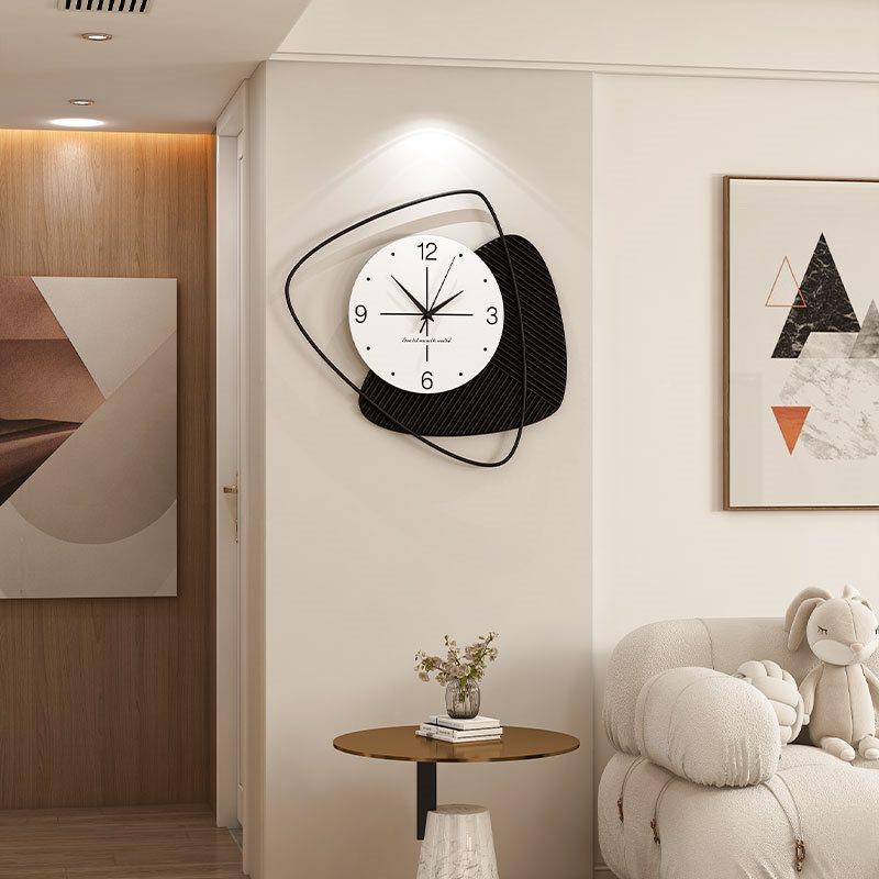 钟挂钟静厅现代轻奢客卧室餐厅简约家用XSD时尚2025表音创意时钟