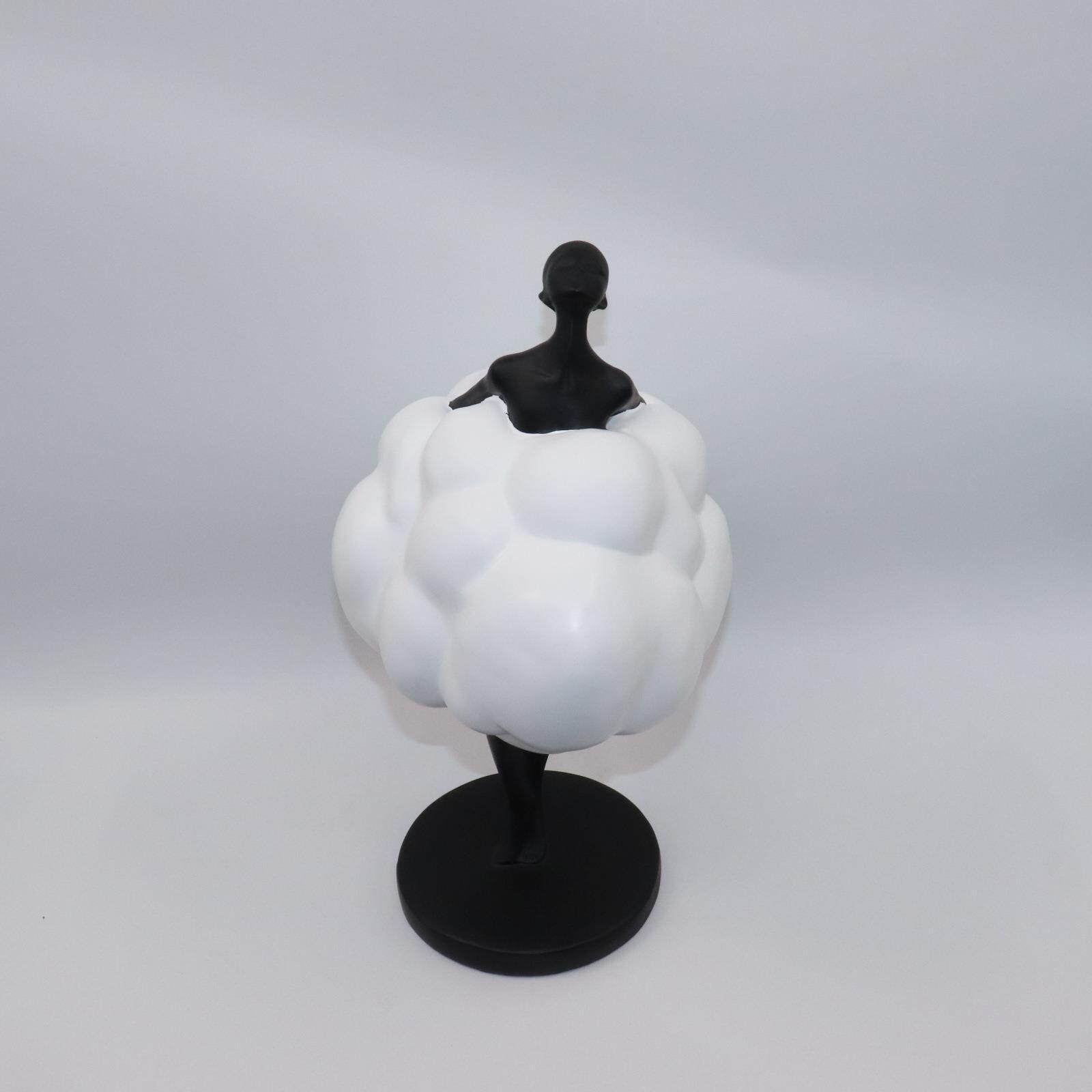 现代简约云朵人树脂厅摆件茶PKU几样客板房售楼物部玄关创意软装