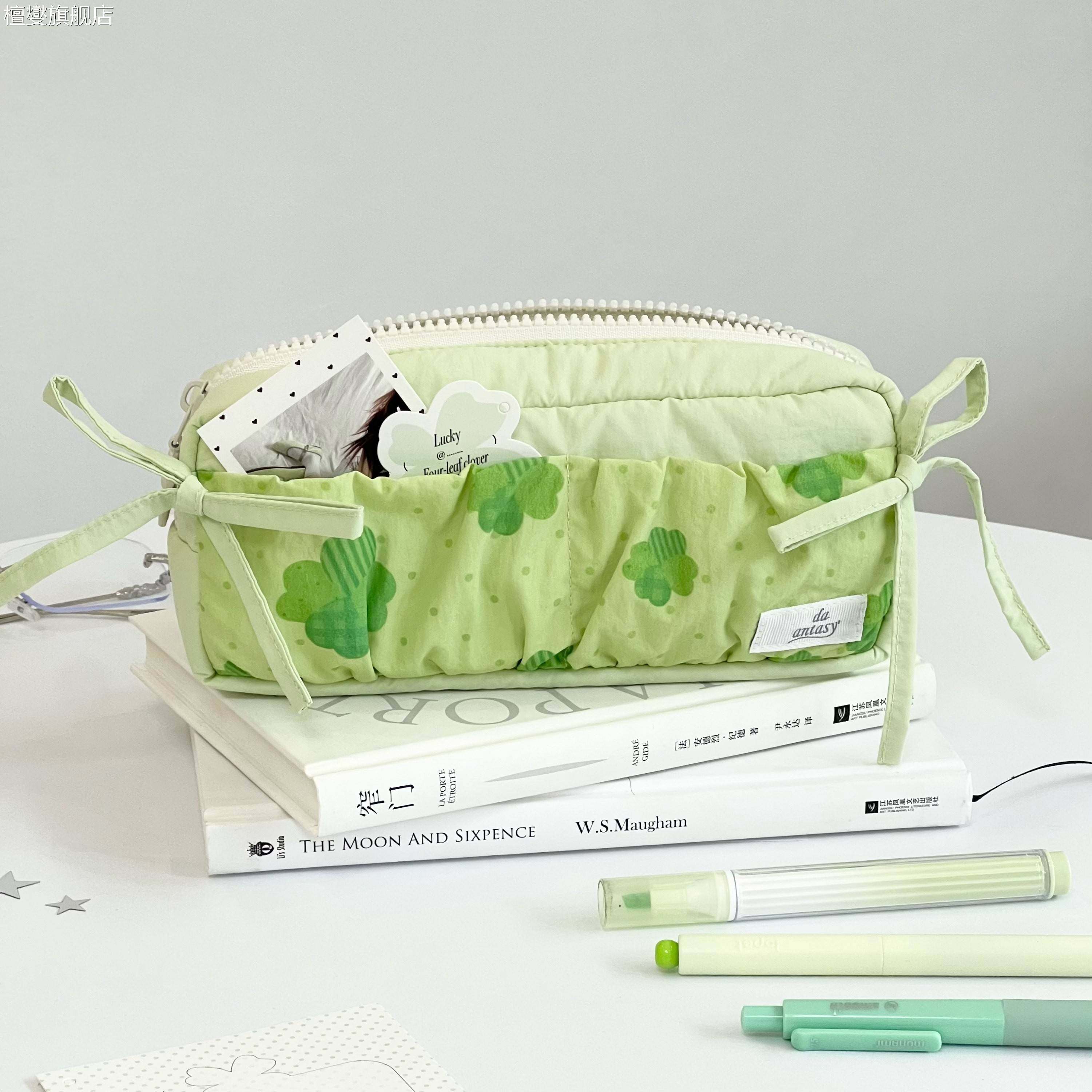 正品旗舰店文具女生可爱笔袋高颜值ins风云朵四叶草初高中小学生大容量收纳袋铅笔盒,文具电教/文化用品/商务用品,笔袋,淘宝优惠券,粉丝福利购,淘宝优惠卷