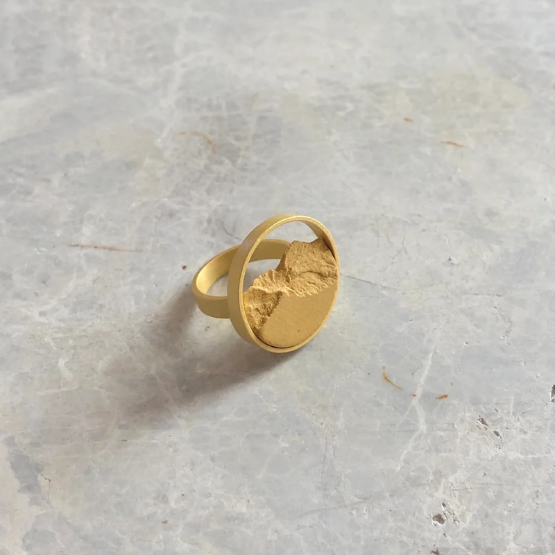 dsnu · Anillo 黄瓷 戒指［西班牙设计师］